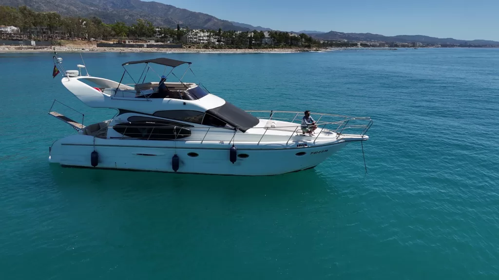 Yachting Marbella Iris (Doqueve Majestic 450)